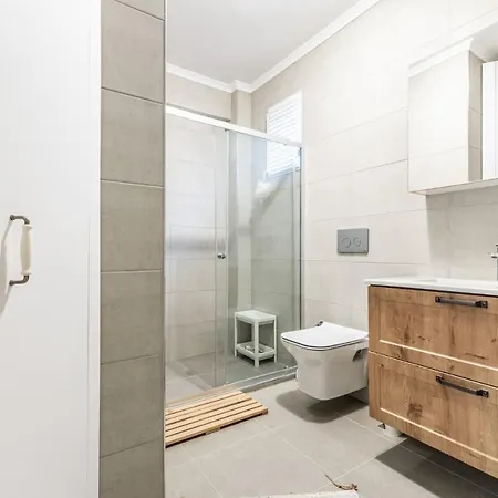 Cozy Flat Near Bagdat Avenue In Suadiye アパート *