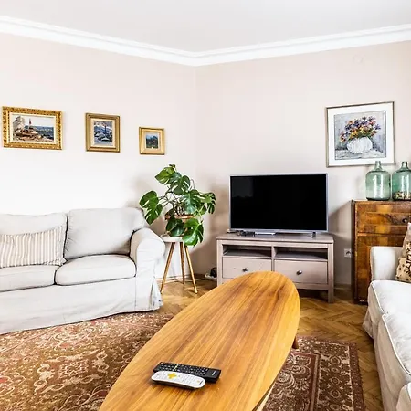 Cozy Flat Near Bagdat Avenue In Suadiye アパート
