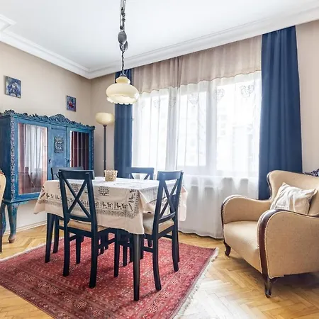 Cozy Flat Near Bagdat Avenue In Suadiye 公寓